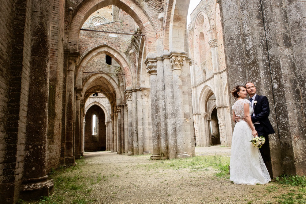 Wedding in San Galgano